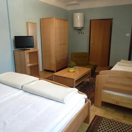 Bed & Breakfast Divjak Spodnje Hoce