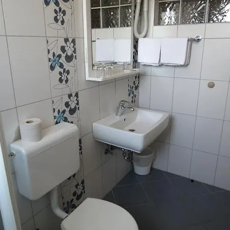 Bed & Breakfast Divjak