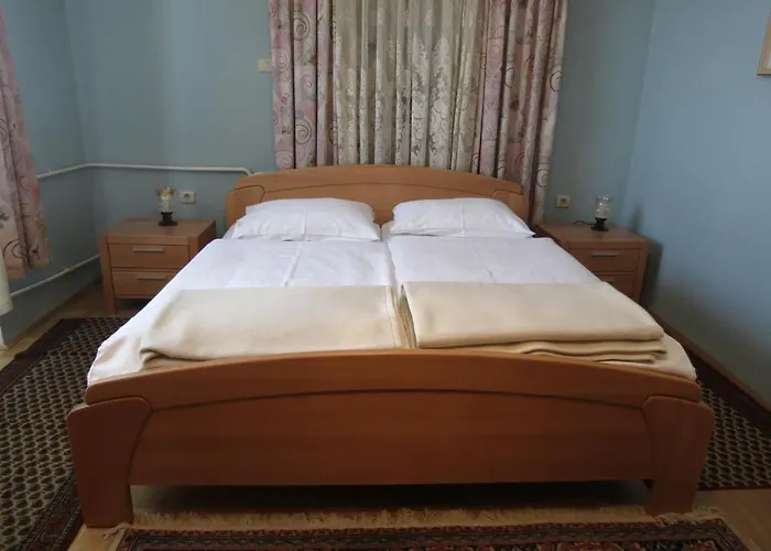 Divjak Bed & Breakfast